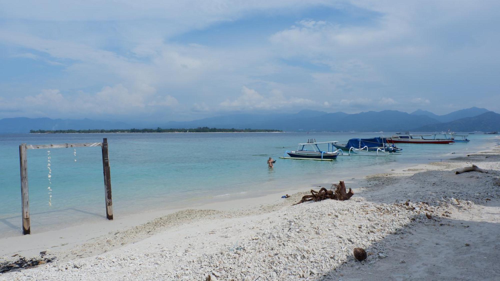 Gili Meno Mojo Beach Resort Kültér fotó
