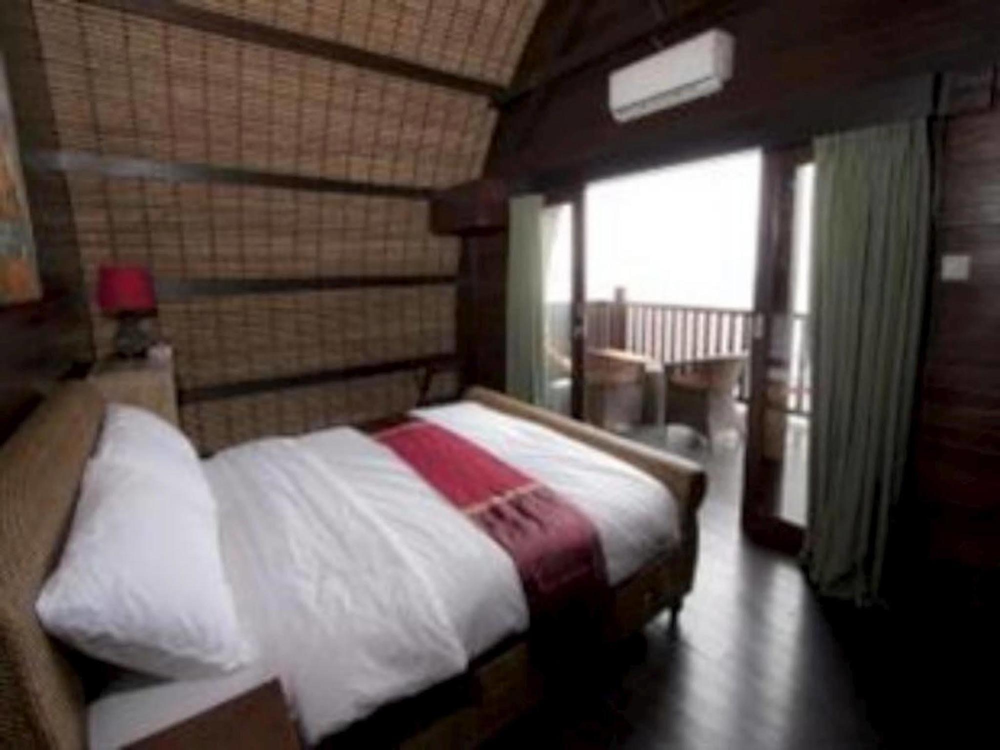 Gili Meno Mojo Beach Resort Kültér fotó