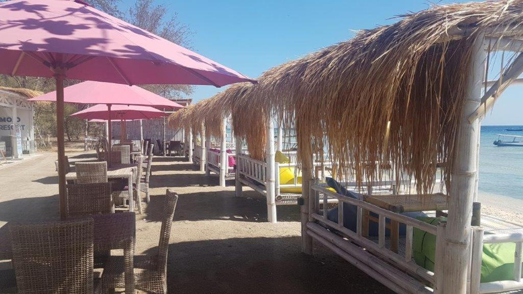 Gili Meno Mojo Beach Resort Kültér fotó